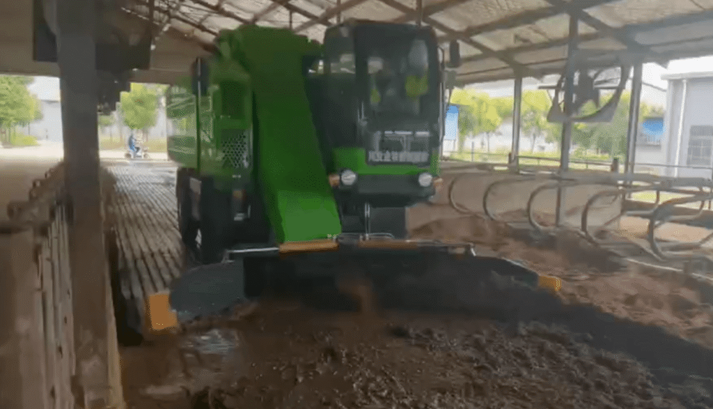 Manure collector